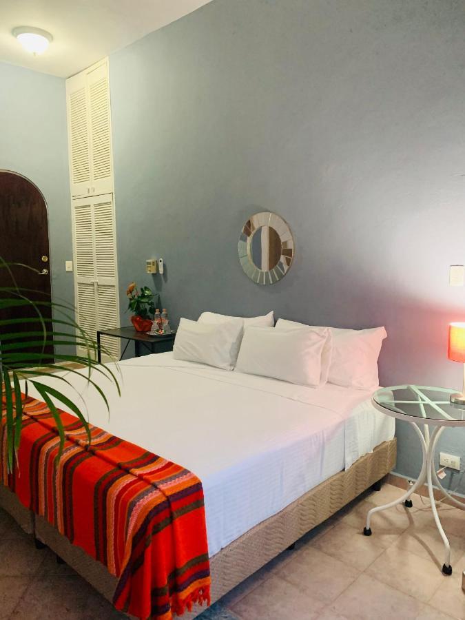 Bed and Breakfast The Quetzal Канкун Экстерьер фото